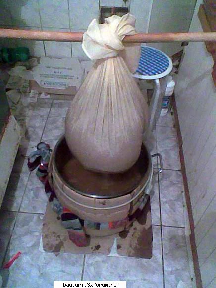panza nailon iată idee strecurare mustului nainte fierbere, fermentare sau nainte distilare.