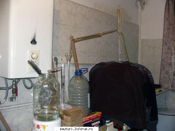 Alcool din zahar - Azi am pornit distilarea. �mi e cam greu să - Bauturi distilate