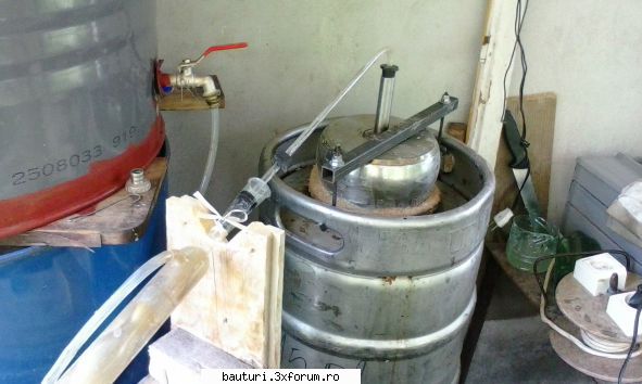 si cea de a doua aparate de distilare