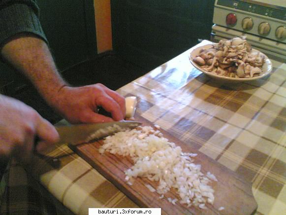 Ciuperci umplute la gratar - si cozile impreuna cu ce a rezultat din largirea - Bucatarie