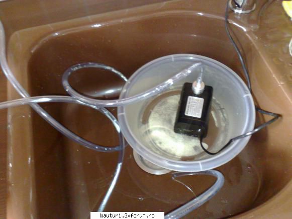 Constructie instalatie de distilare - Am folosit o pompa de acvariu pentru a avea - Handmade