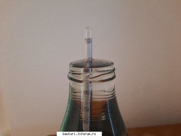 Distilarea pe plita cu inductie - Primul litru a curs in 66 de minute, iar taria e - Distilarea