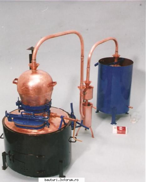 bijuterii pentru distilare - in poza de mai sus e un cazan de 3 l, iar in - Distilarea
